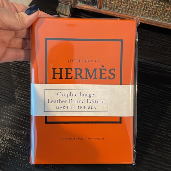 Little Book of Hermes Leather Bound Edition - Picture 9 of 11